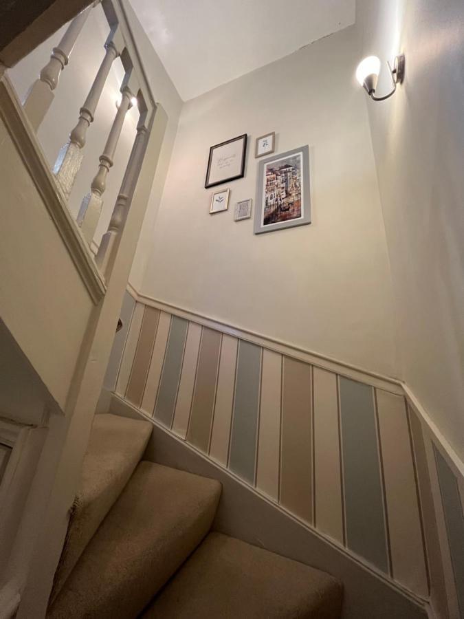 Вілла 18Th Century Townhouse In Chester City Centre Екстер'єр фото