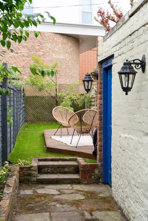 Вілла 18Th Century Townhouse In Chester City Centre Екстер'єр фото